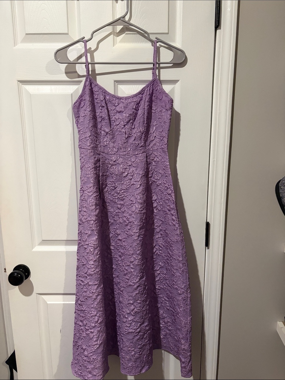 Lilac Lace Midi Dress with Spaghetti Straps by